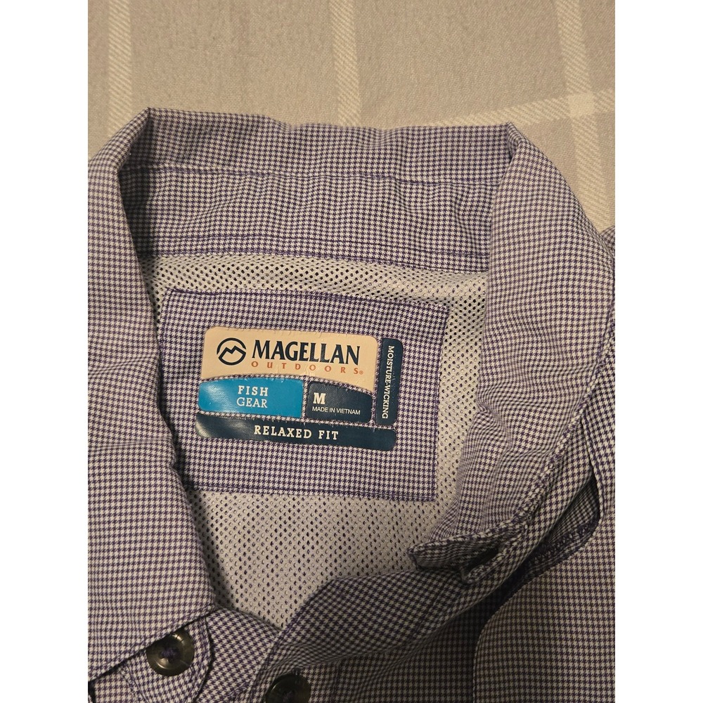 Magellan Outdoors Mens Medium Fishing Shirt MagWick Blue Plaid Vented Back - Picture 4 of 6